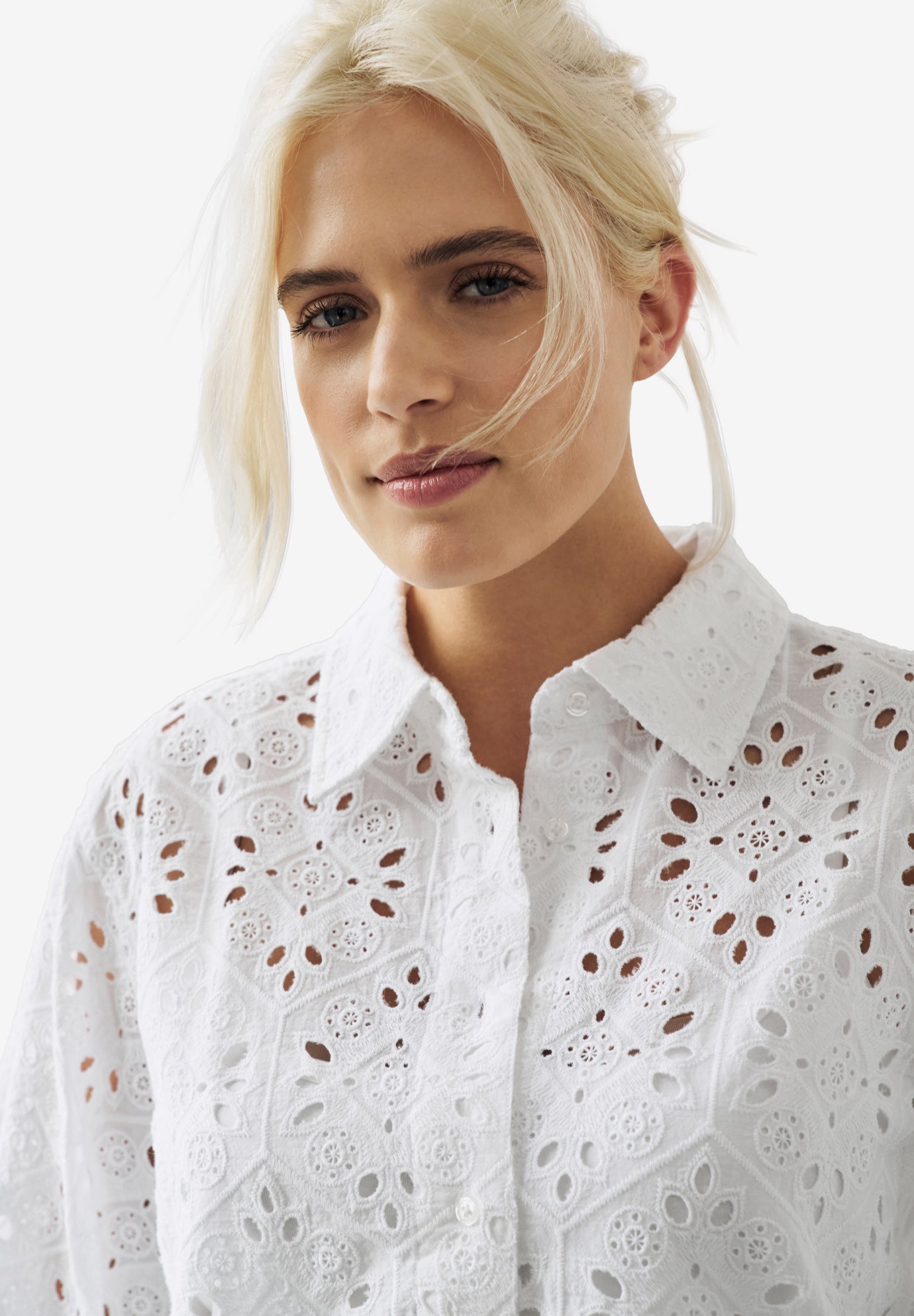 Eyelet Button Front Shirt With Blouson Sleeves image number 2