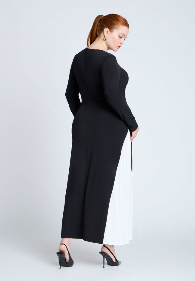 Maxi Dress With Pleat image number 1