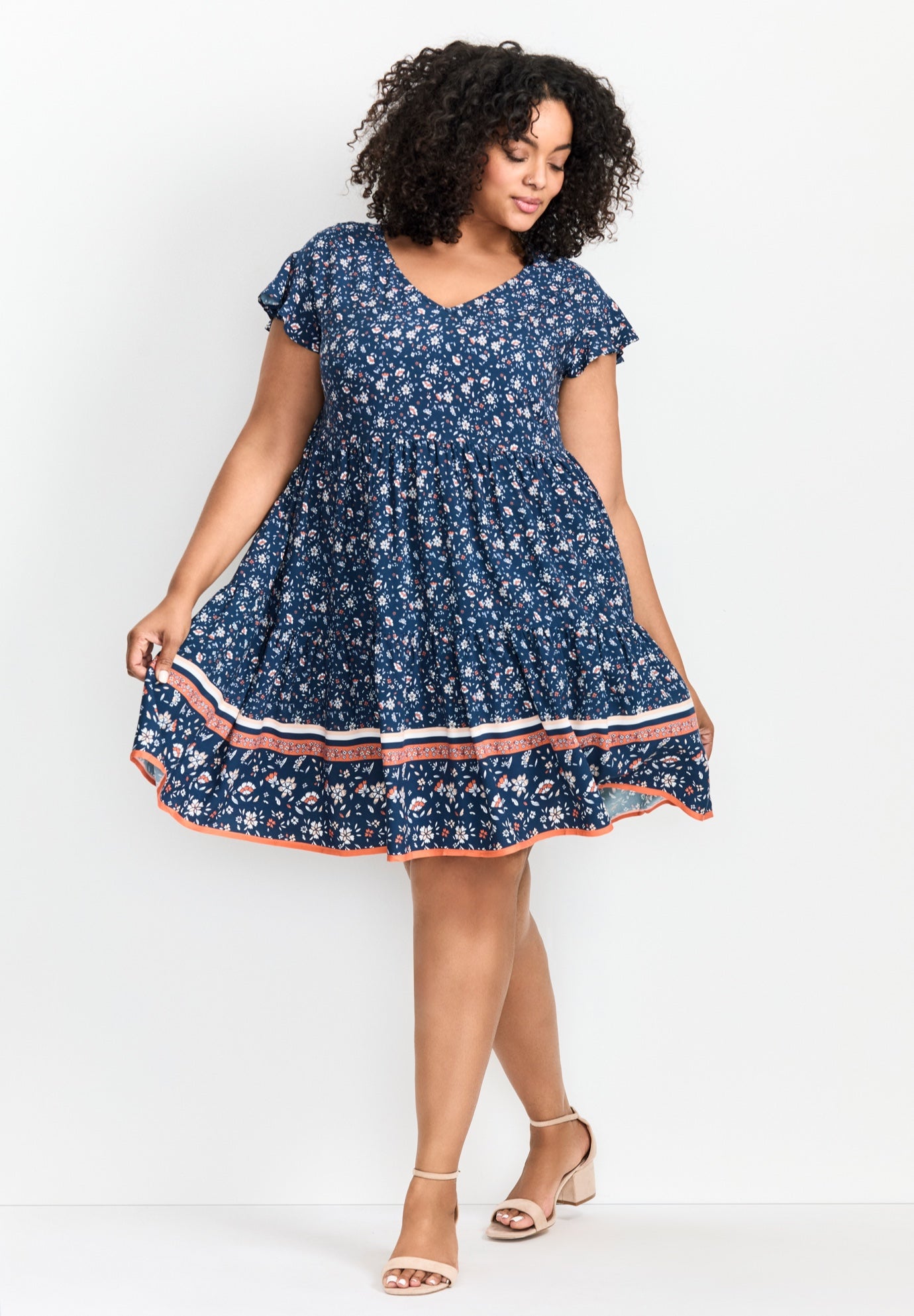 Unwind Tiers Dress image number 3