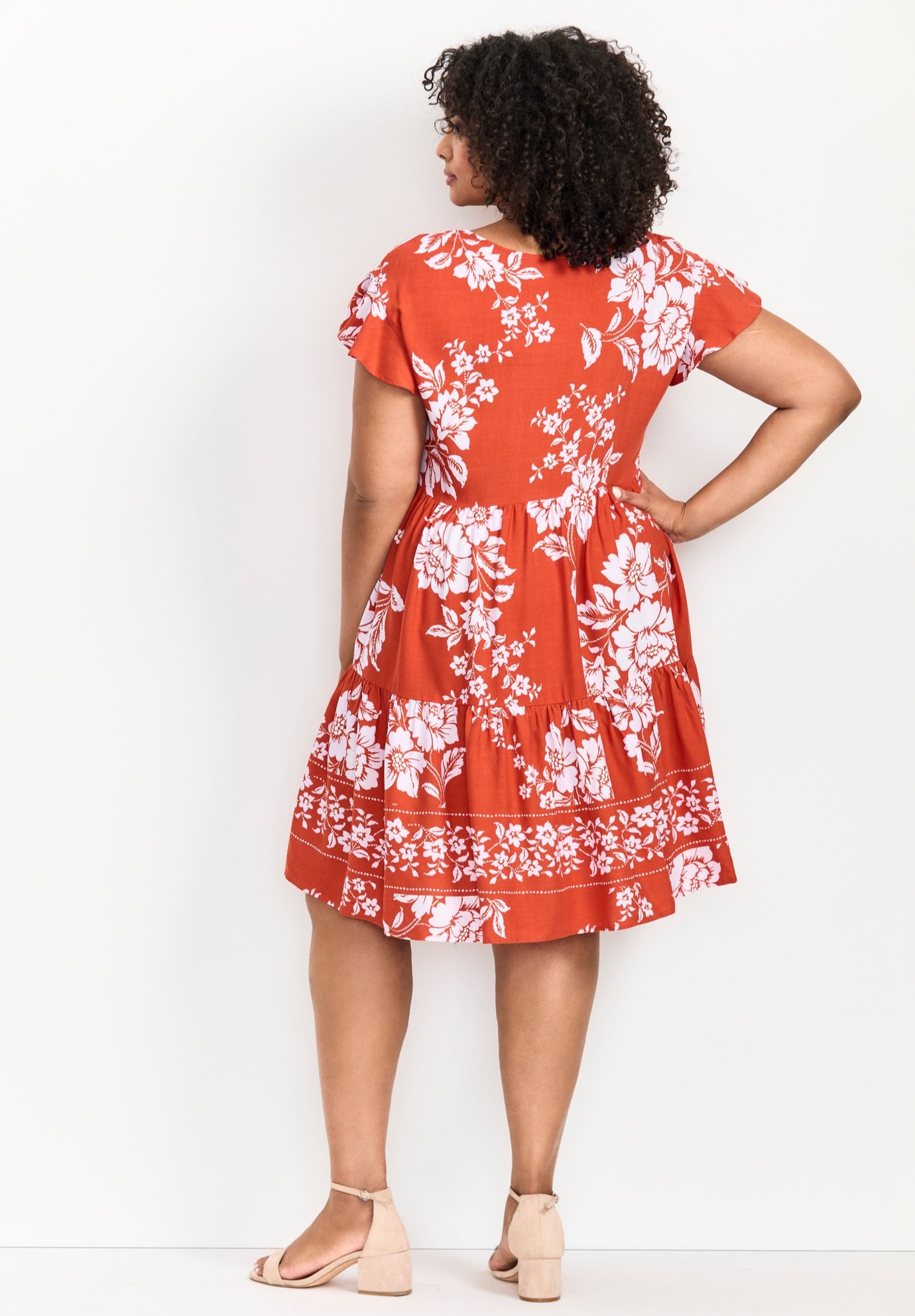 Unwind Tiers Dress image number 1