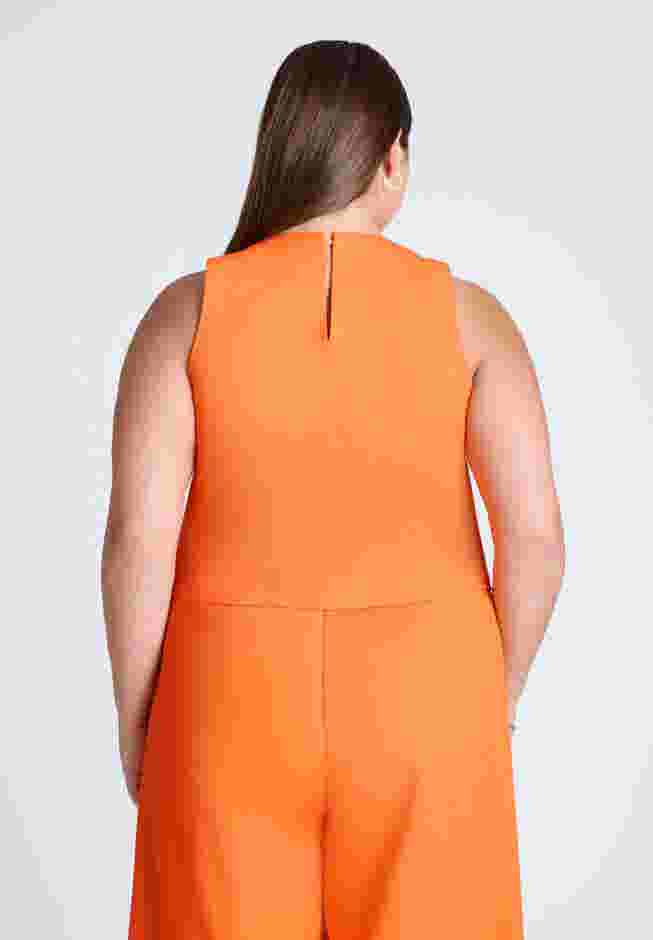Linen-Blend Boxy Scoop Neck Crop Tank image number 1