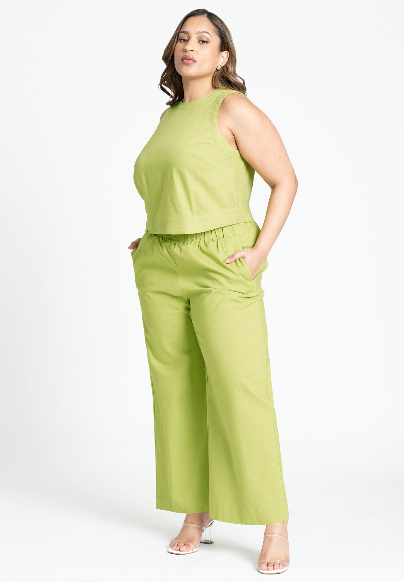 Linen-Blend Boxy Scoop Neck Crop Tank image number 2