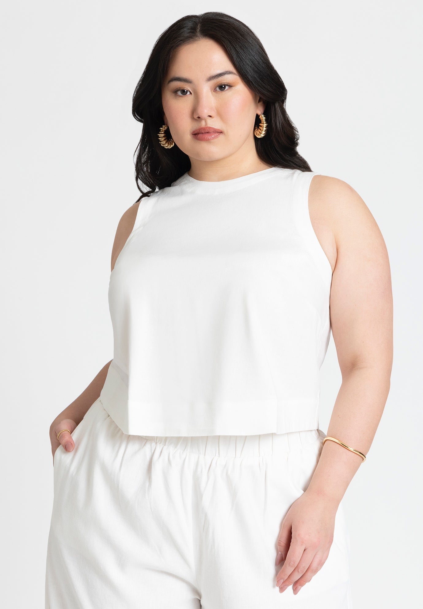 Linen-Blend Boxy Scoop Neck Crop Tank image number 0