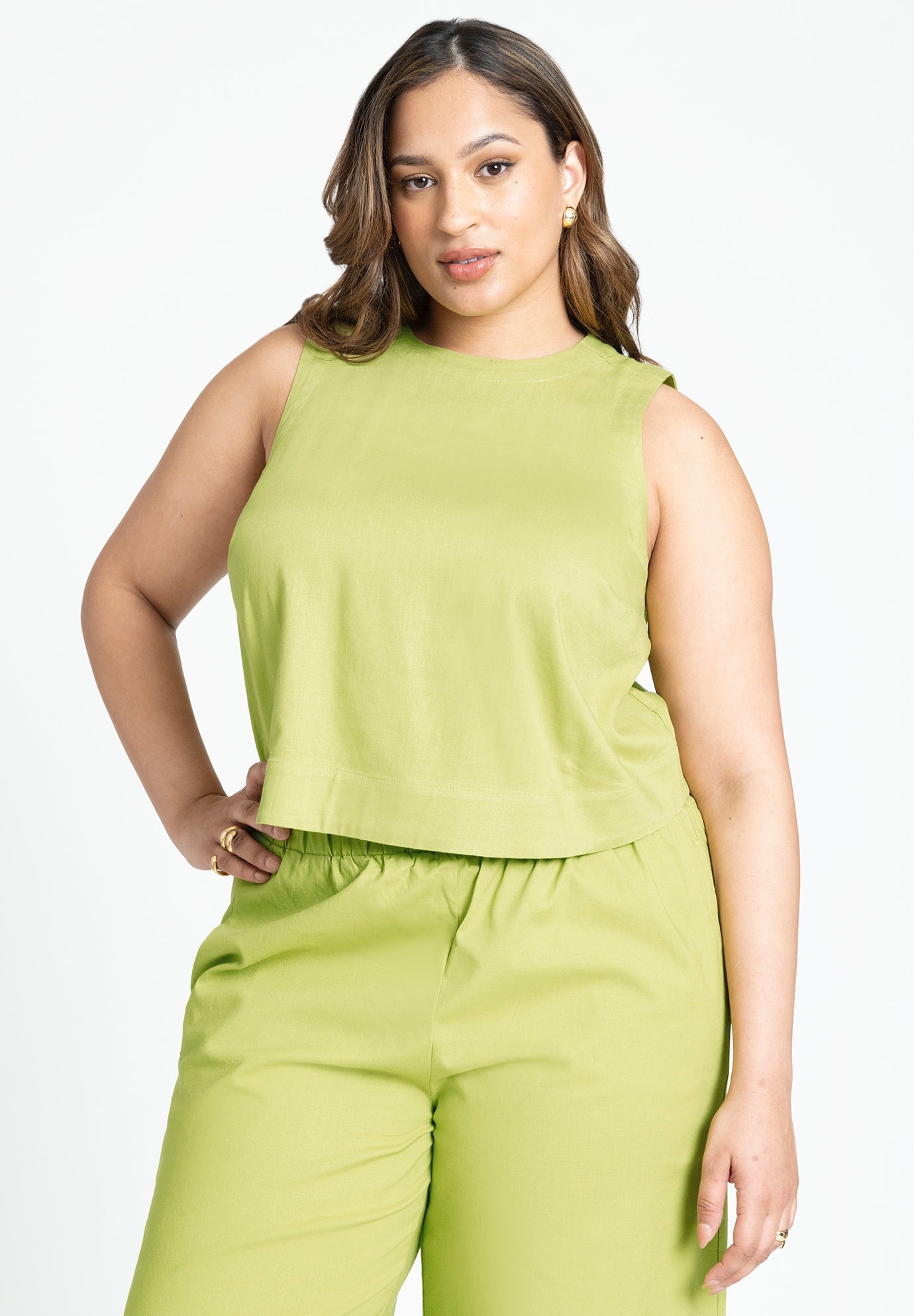 Linen-Blend Boxy Scoop Neck Crop Tank image number 0