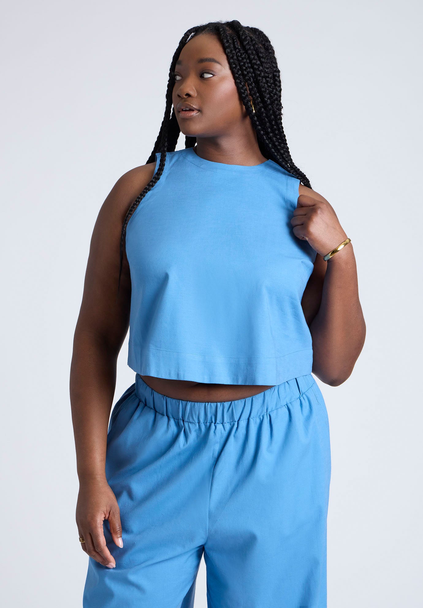 Linen-Blend Boxy Scoop Neck Crop Tank image number 0