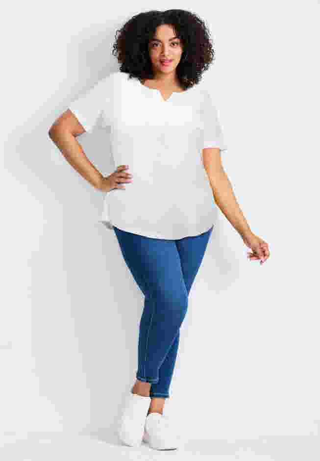 Short Sleeve Pocket Tee image number 0