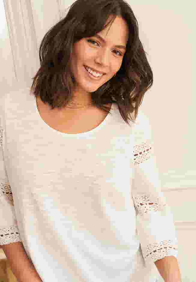 Eyelet Trim Tee image number 3