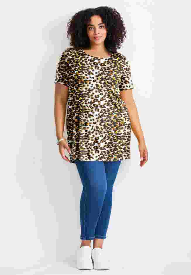 Button Detail Tunic Tee image number 0