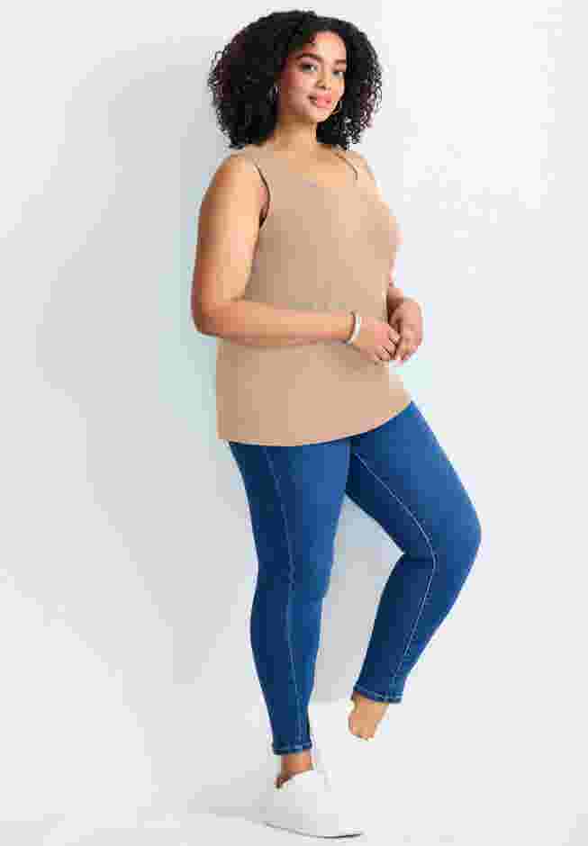Basic Layering Tank image number 2