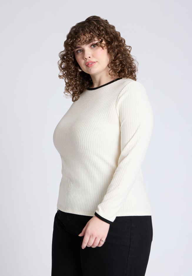 Contrast Trim Top image number null