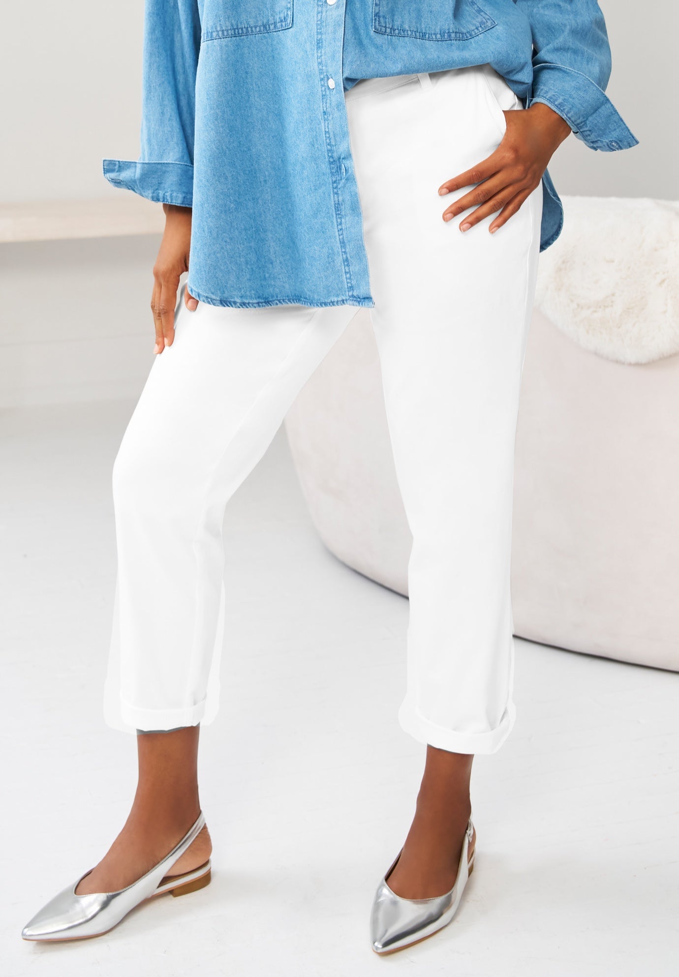 Stretch Chino Mid-rise Tapered Straight Pants image number 0