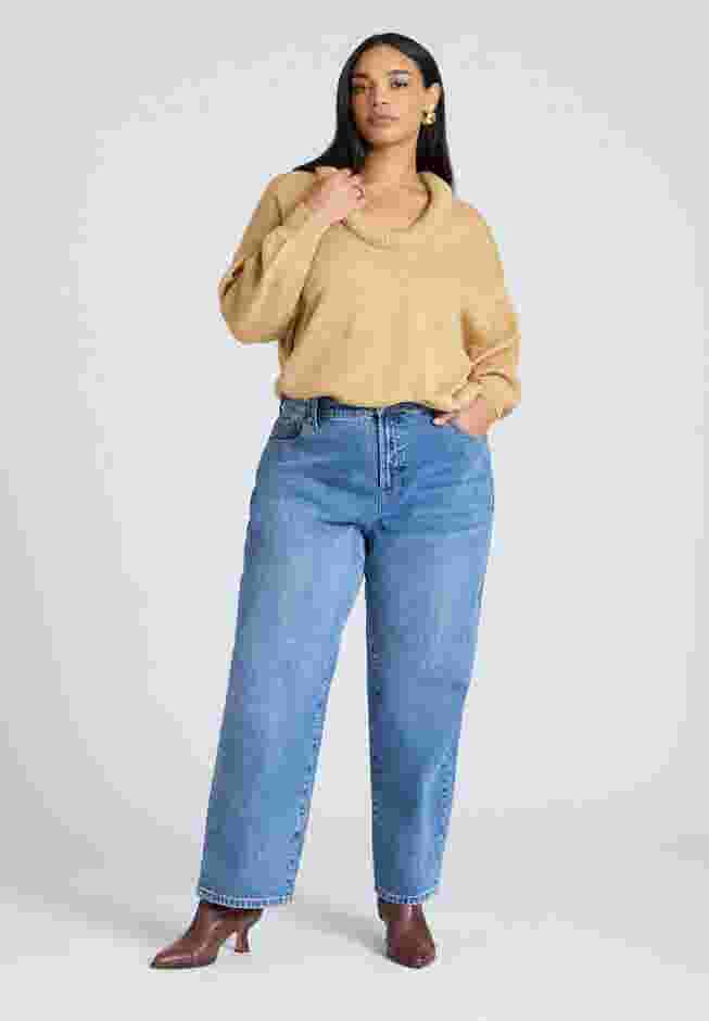 Round Neckline Slouchy Sweater image number 2