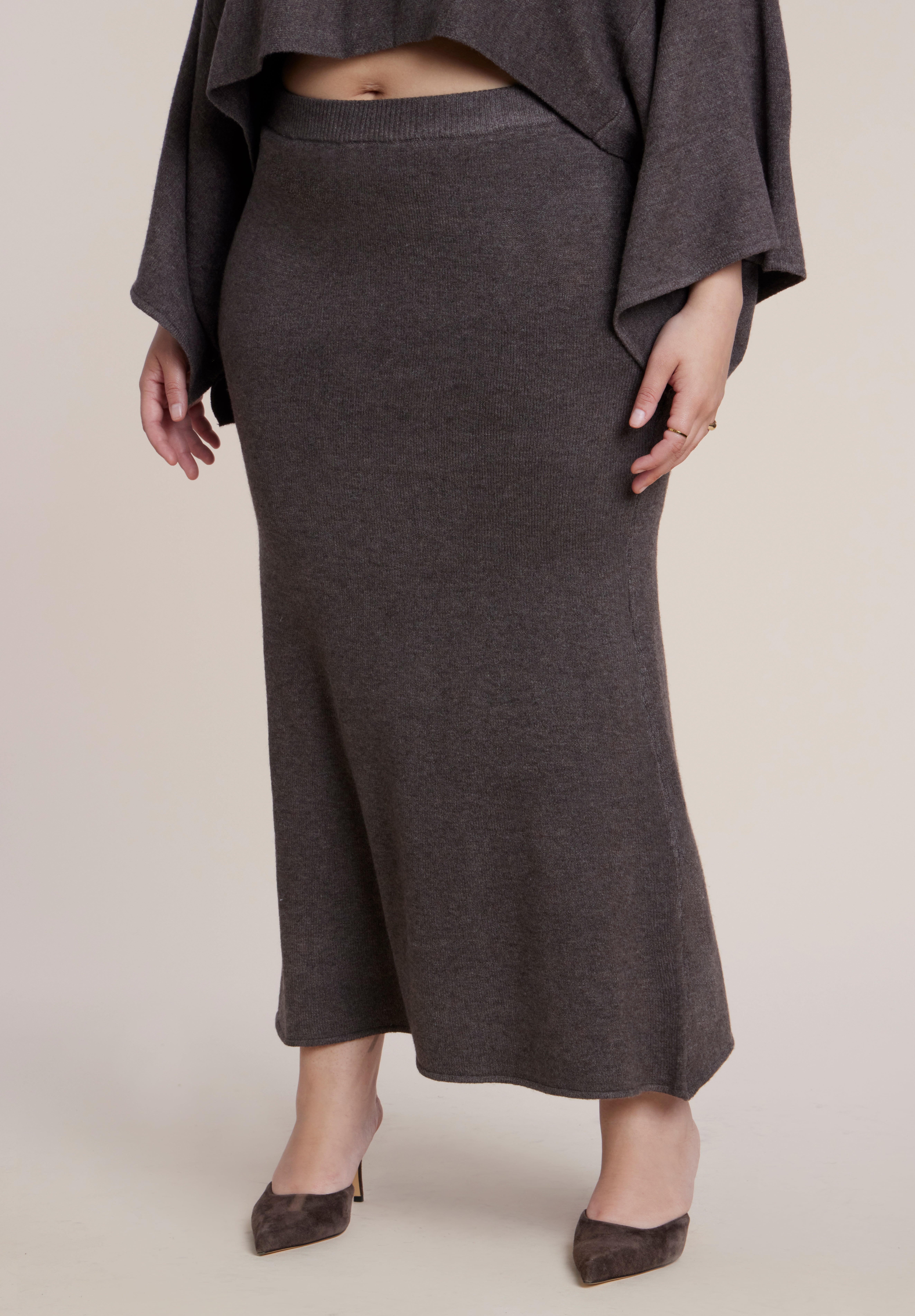 Sweater Maxi Skirt image number 1