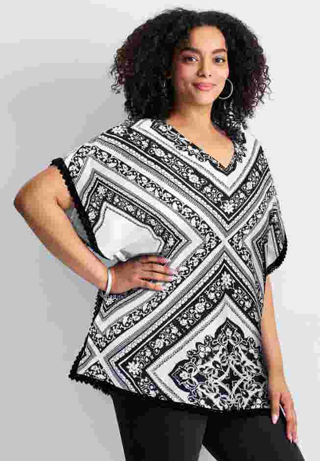 Crochet Trim Poncho Top image number 2