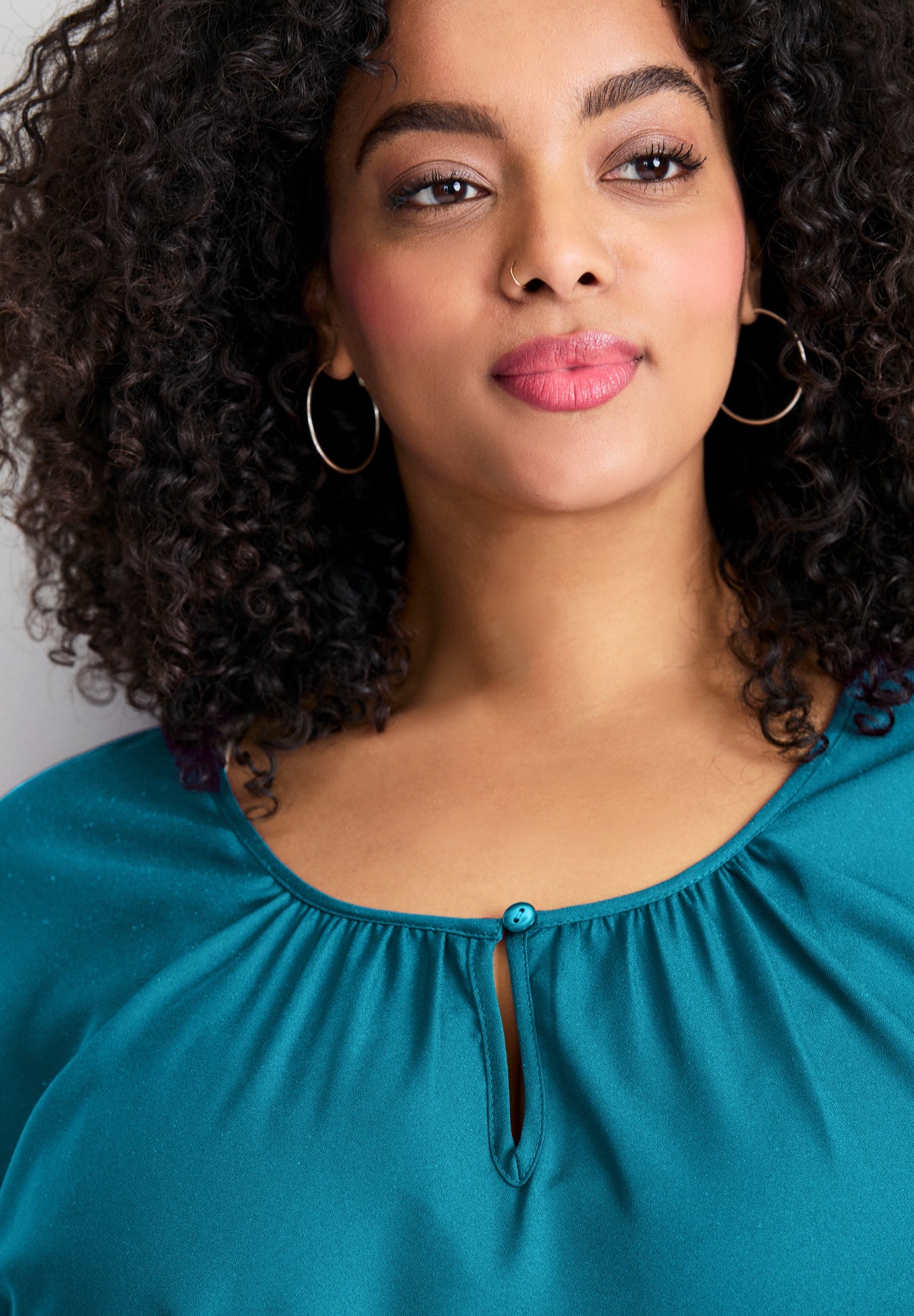 Keyhole Dolman Sleeve Blouse image number 3