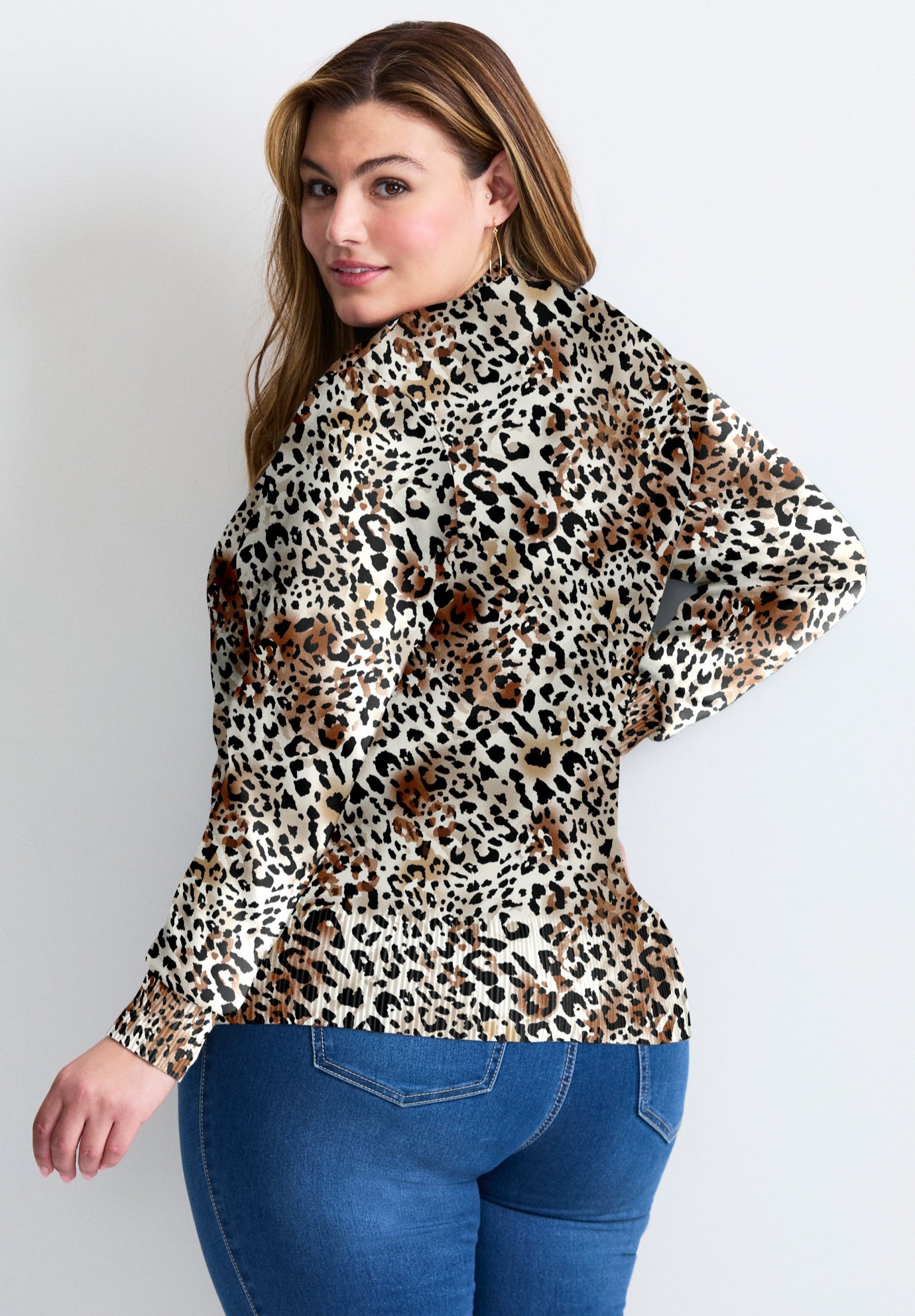 Signature Fine Gauge Cardigan image number 1