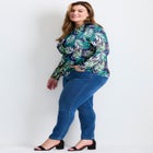 Signature Fine Gauge Cardigan image number null