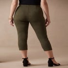 Everyday Stretch Cotton Capri Legging image number null