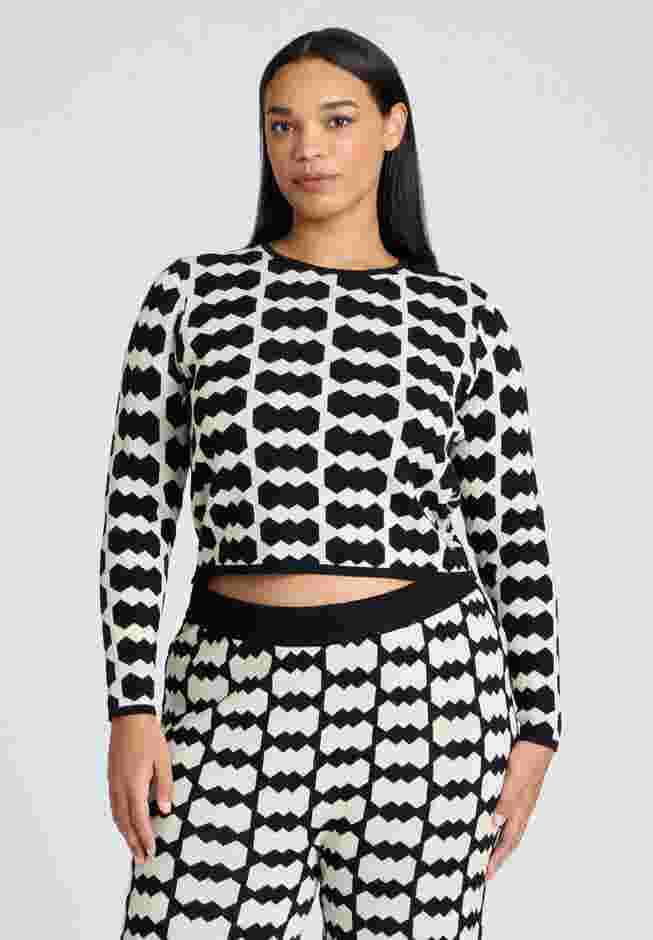 Cropped Sweater With Pattern image number 0