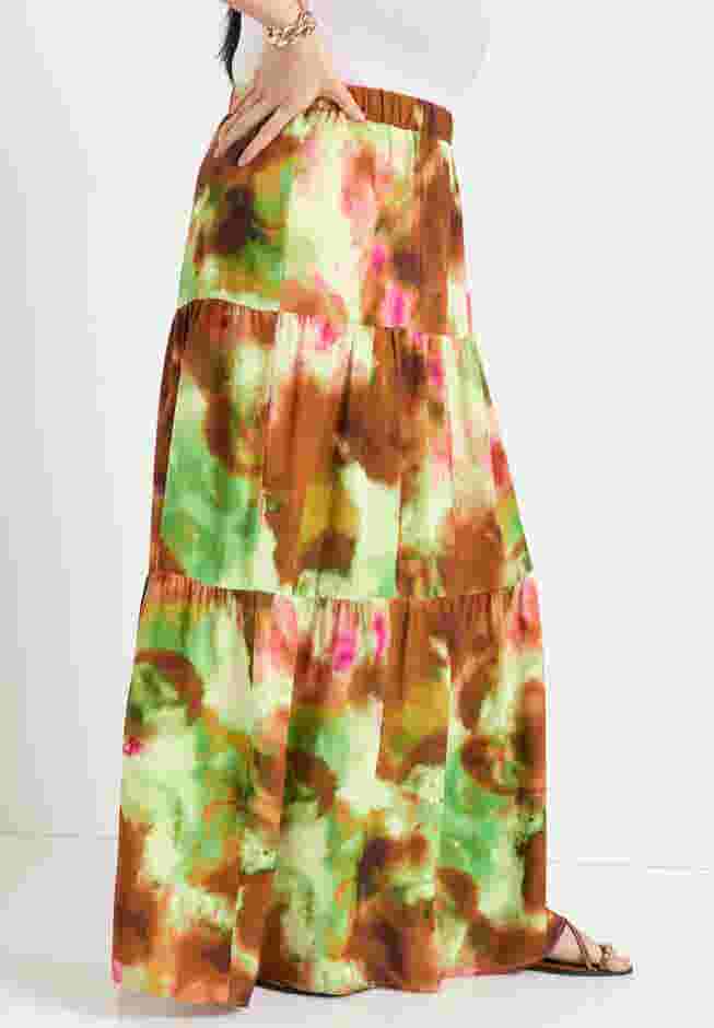 High-Slit Maxi Skirt image number 2