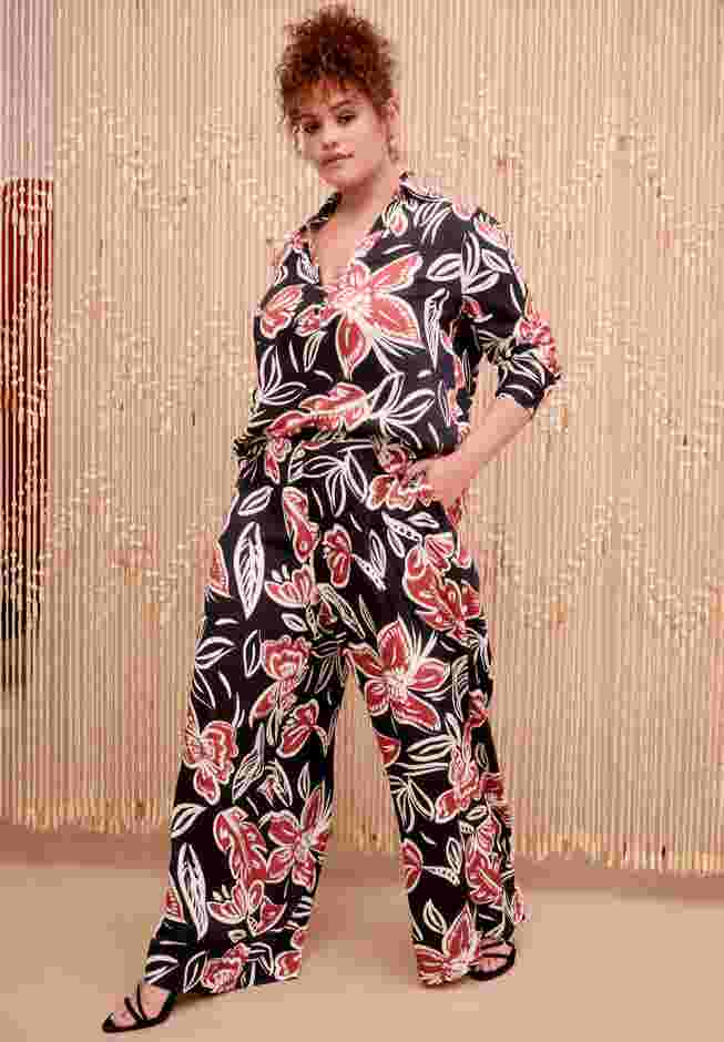 Wide-Leg Pull-On Pants image number 0
