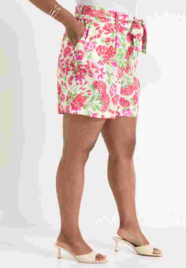 High Rise Pleated Shorts image number 2