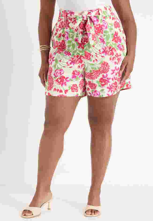 High Rise Pleated Shorts image number 3