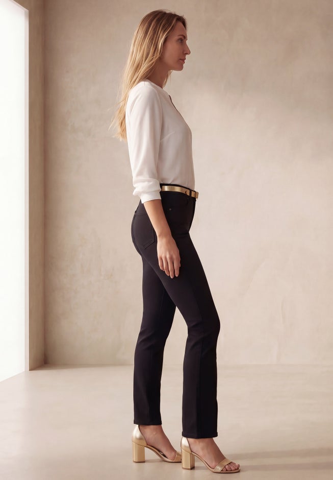 True Fit Stretch Denim Straight Leg Jean image number 1