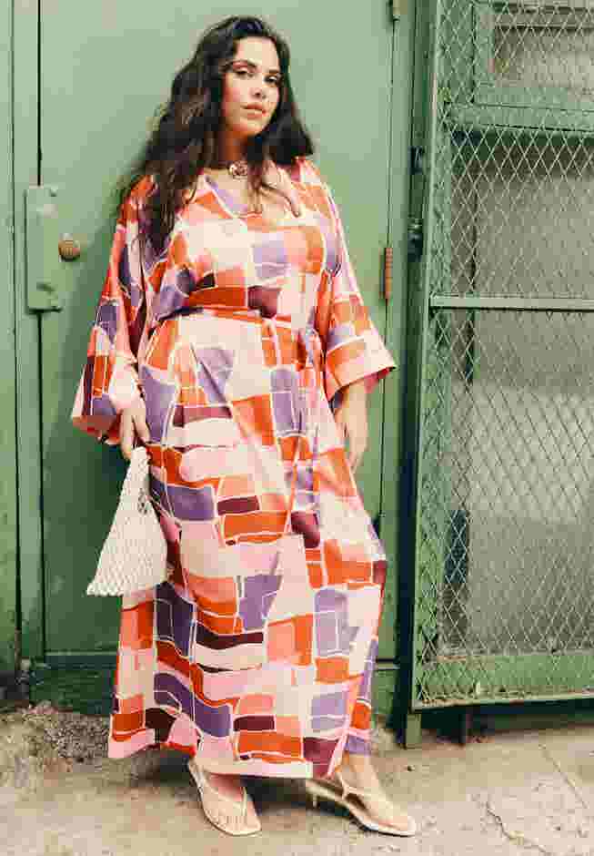Printed Kimono Dress With Tie image number 0