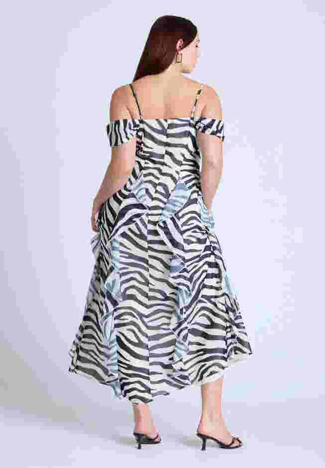 Printed Zebra Dress image number 4