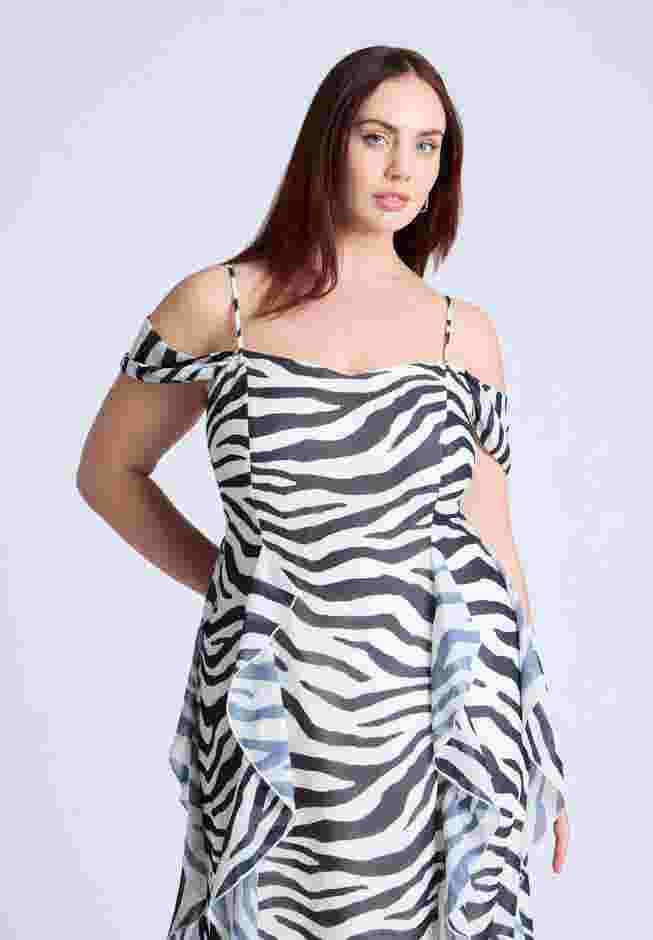 Printed Zebra Dress image number 5