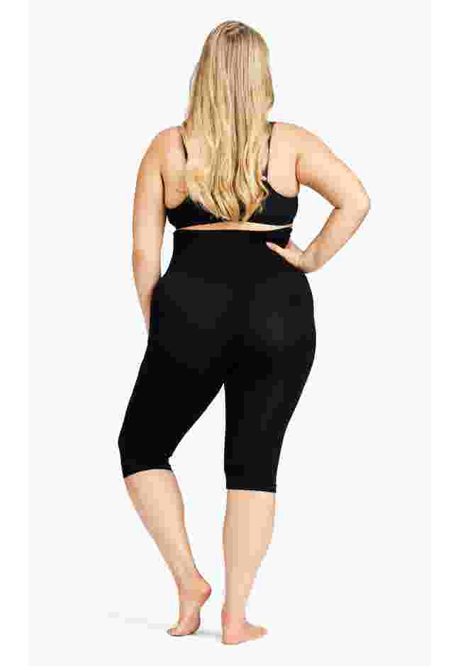 Seamless Hi Waist Capri image number 1