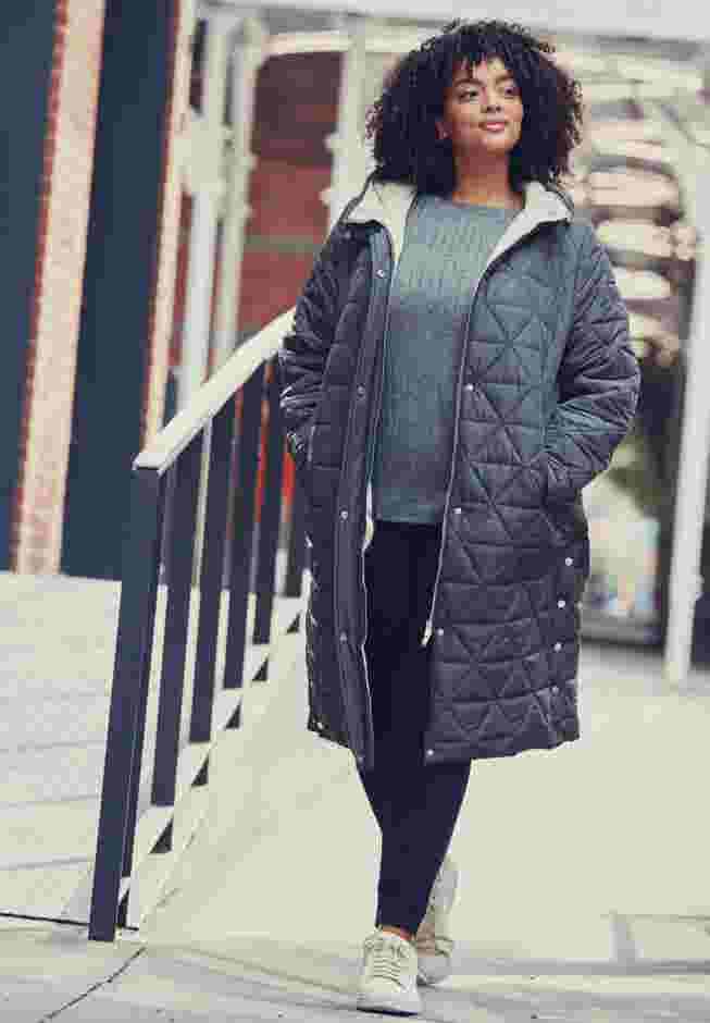 Quinn Longline Puffer Jacket image number 4