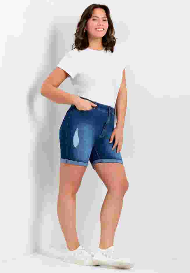 Giana Ripped Short image number 2