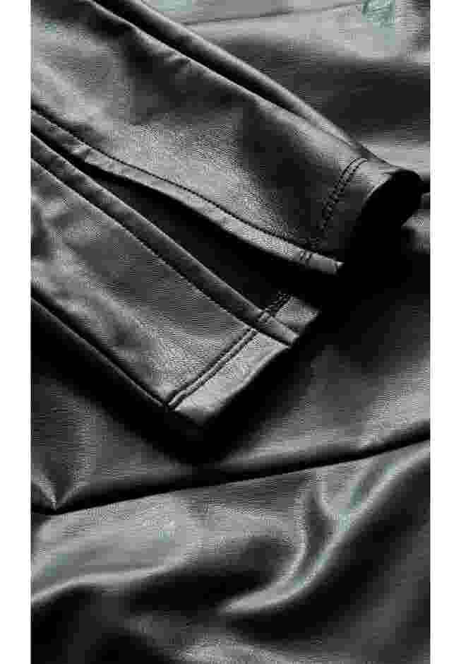 Celia Pant image number 6