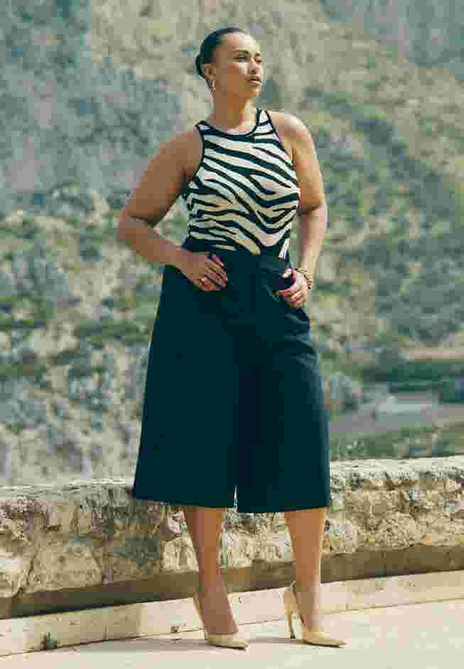 Wide Leg Culotte image number 4
