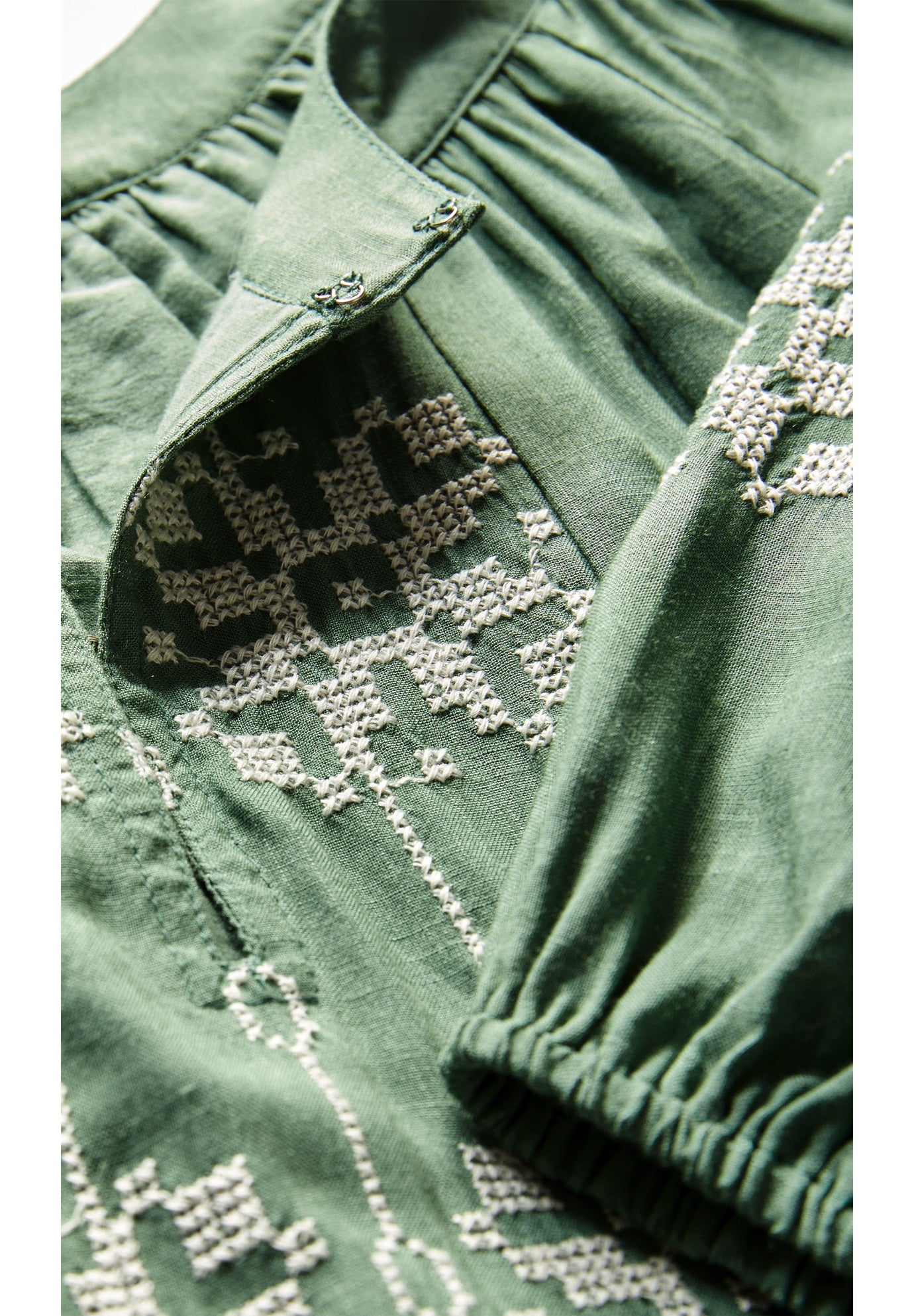 Lady Luxe Embroidered Dress image number 3