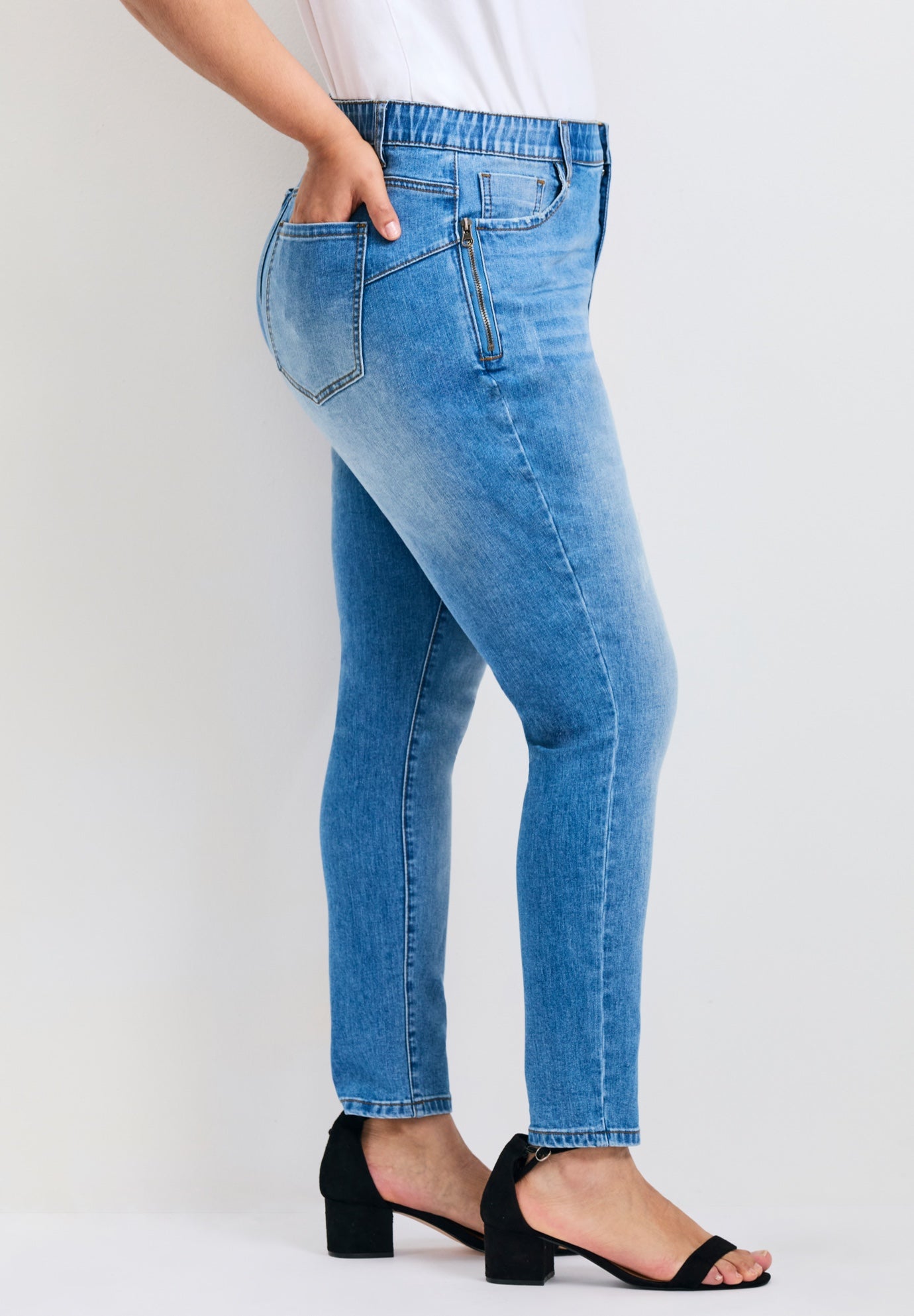 La Luna Zip Detail Skinny Jean image number 2