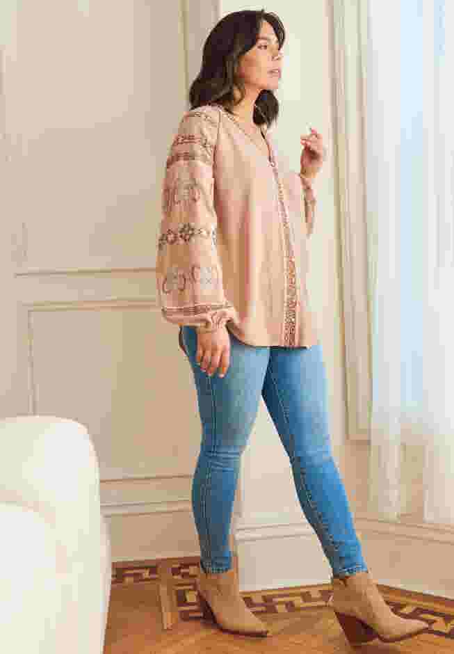 La Luna Zip Detail Skinny Jean image number 4