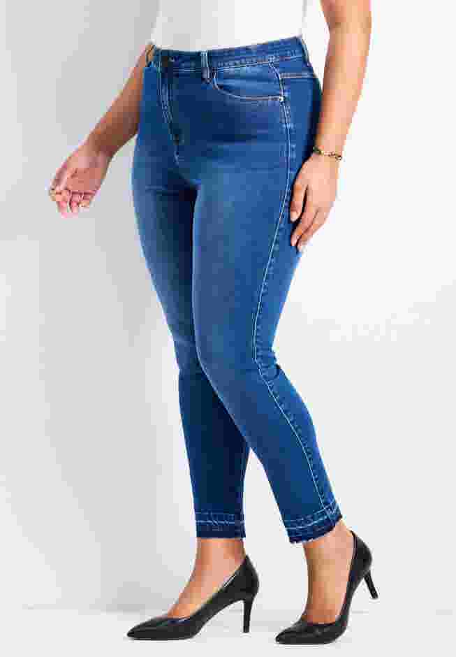 Butter Skinny Frayed Hem Jean image number 2