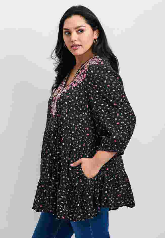 Ditsy Embroidered Tunic image number 2