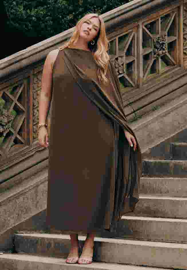 Hardware Detail Cape Maxi Dress image number 0