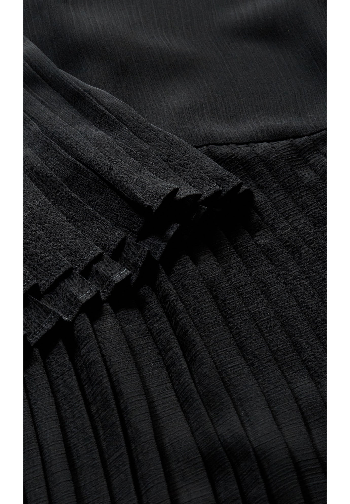 Perla Pleat Shirt image number 6