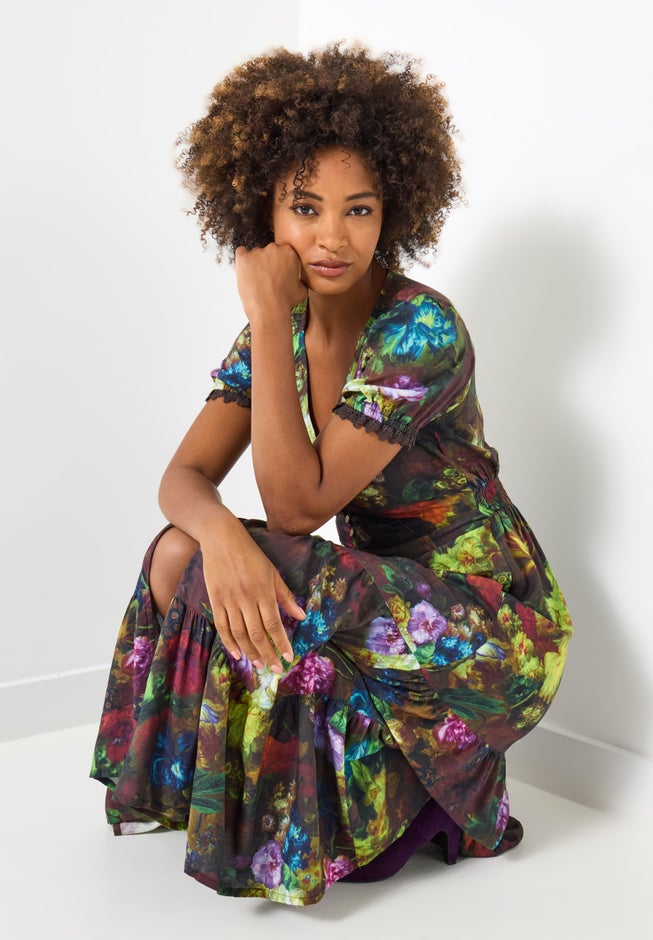 V-Neck Tiered Midi Dress image number 6
