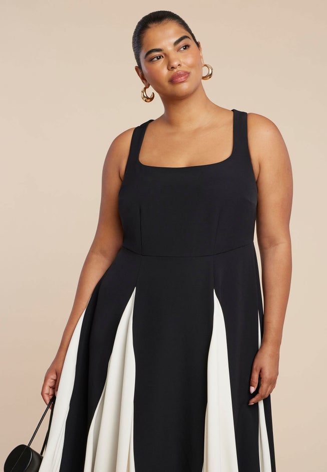 Black And White Godet Gown image number 3