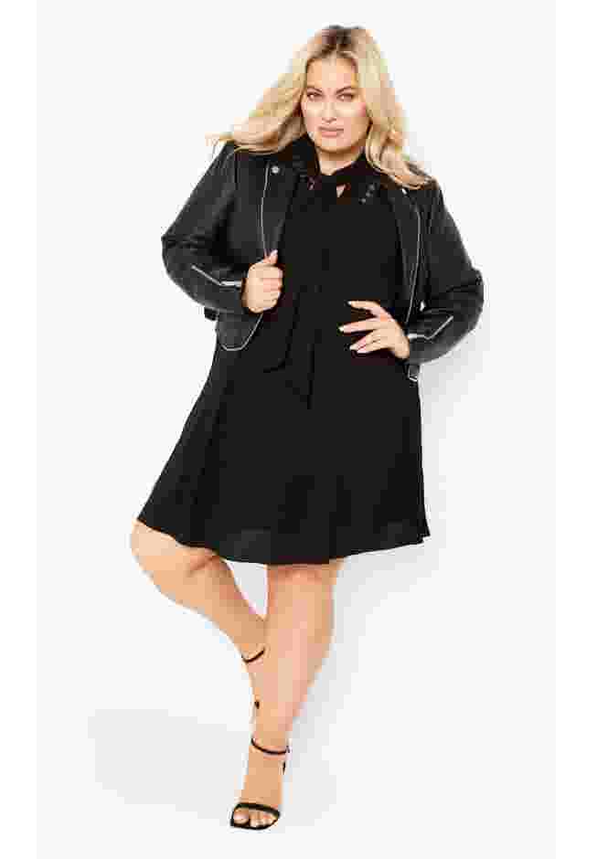 Nicole Dress image number 3