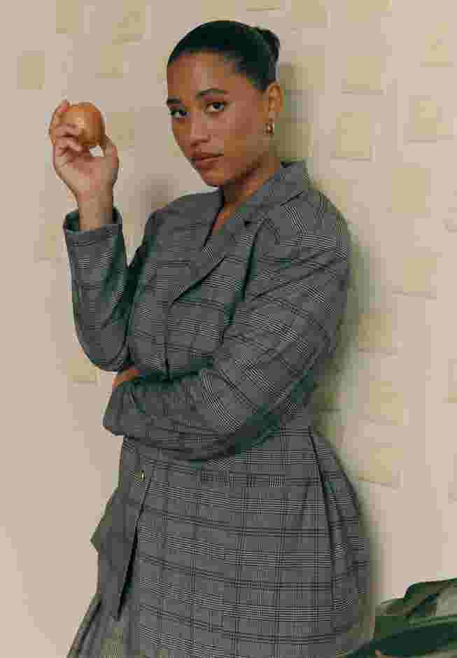 Nipped Waist Blazer With Back Adjuster image number 5