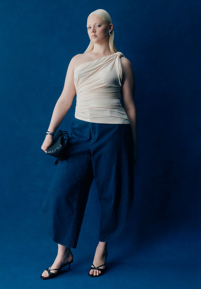 Sheer Twist Drape Top image number 6
