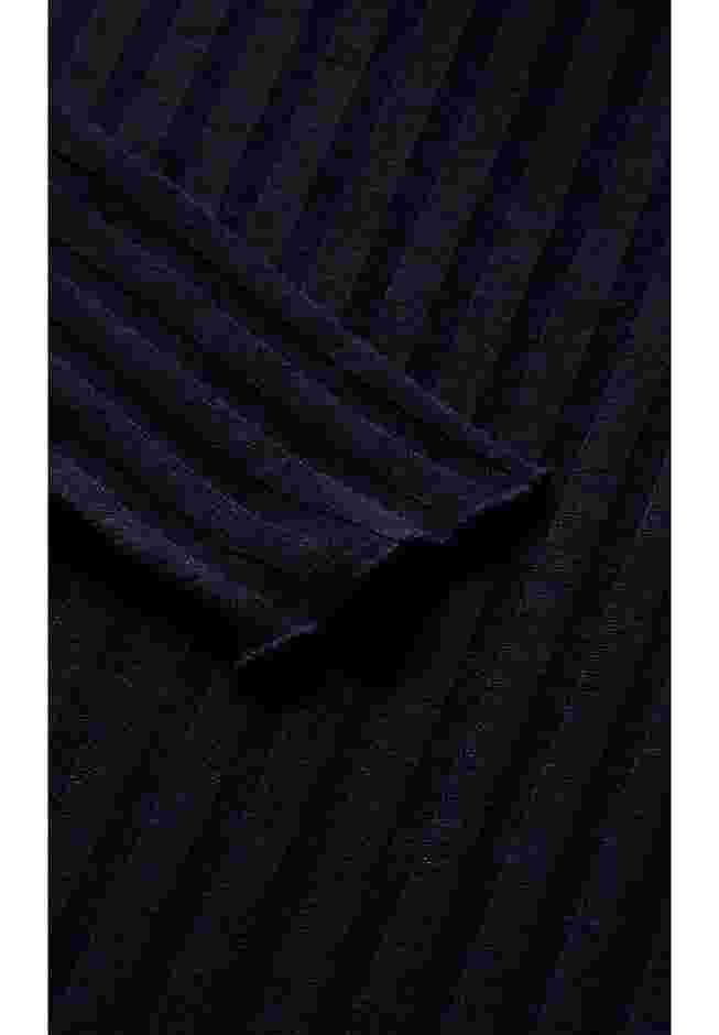 Evie Turtleneck Top image number 6