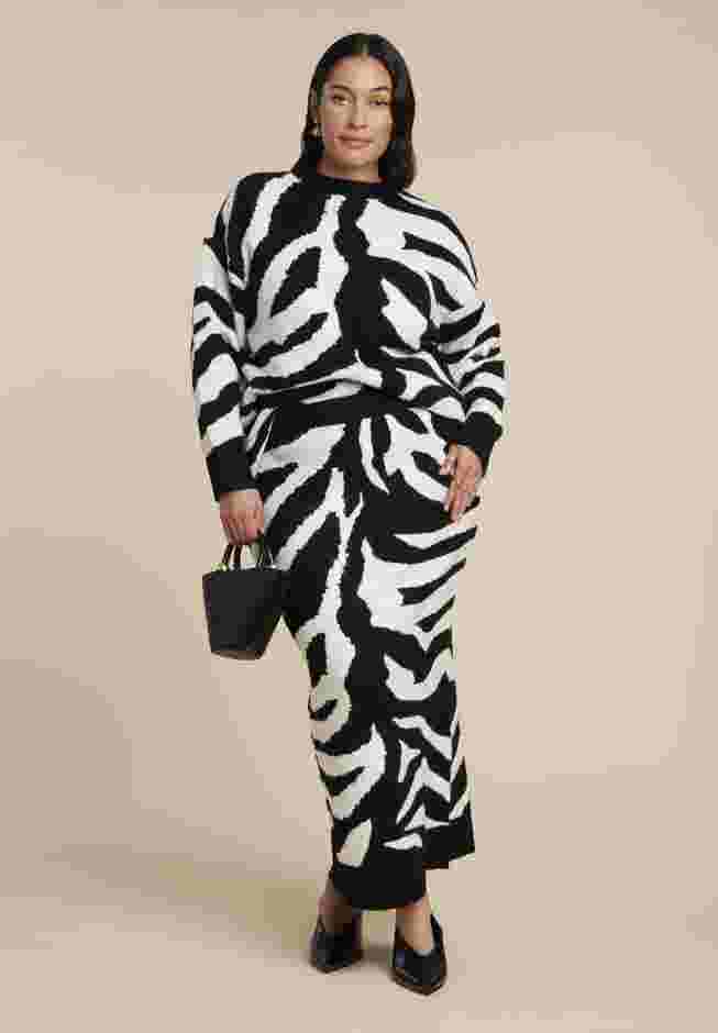 Intarsia Maxi Skirt image number 4